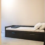 Cunabu Emilio בית הארחה 3*